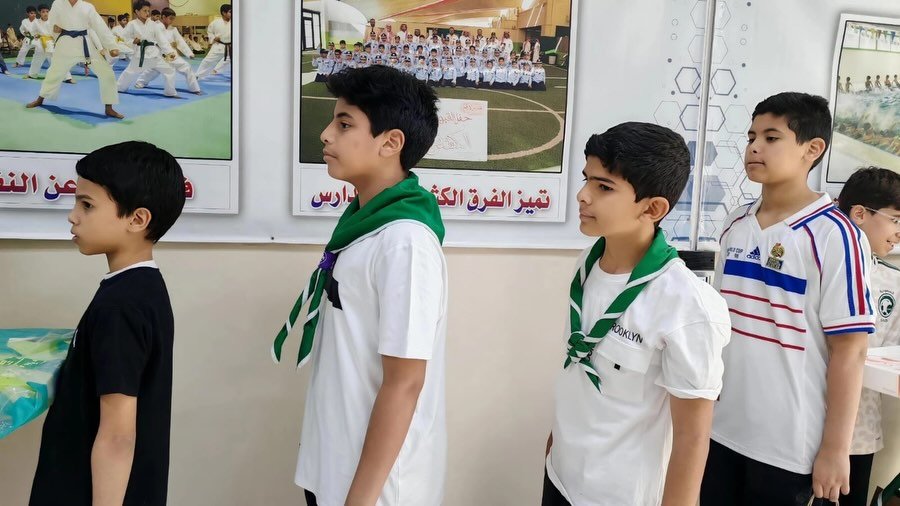 طلاب الكشافة داخل مساحة الأنشطة