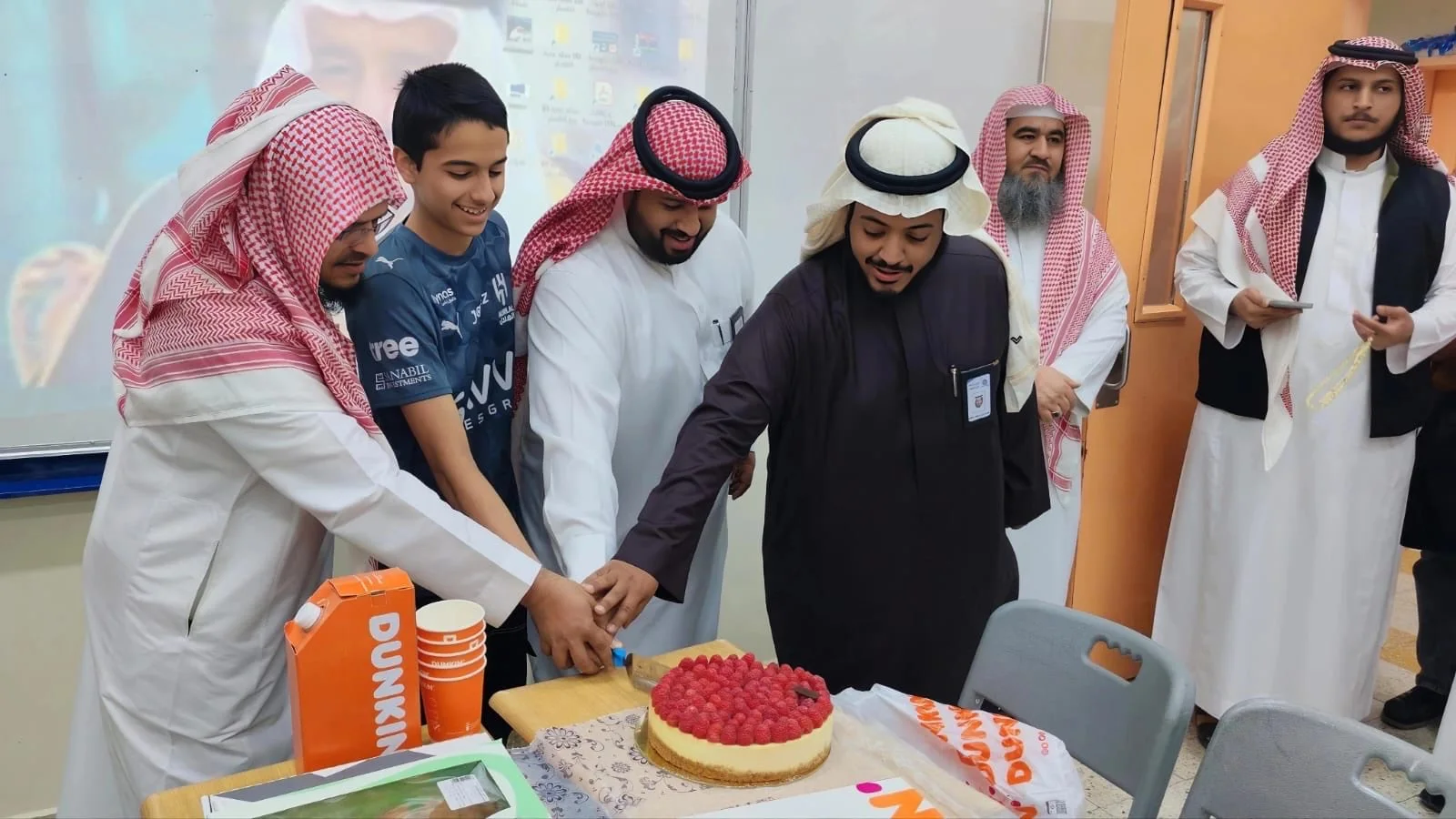 تكريم خاتم القرآن في مدارس الأرقم | احتفال قسم المتوسط بنين